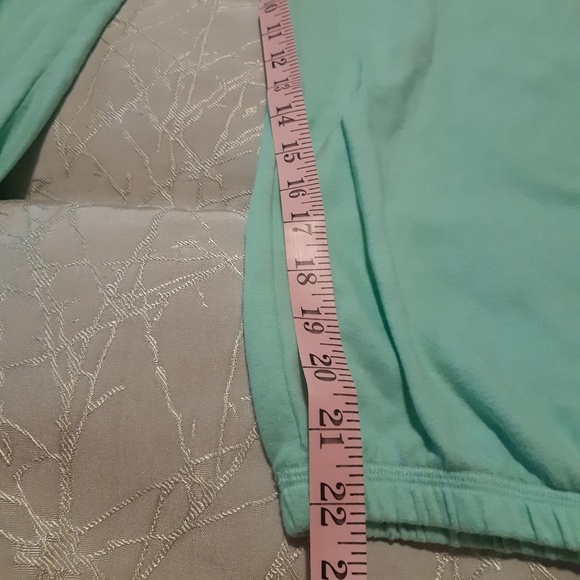 PINK v/s Green Cropped Sweatpants Size Xs - Picture 6 of 8